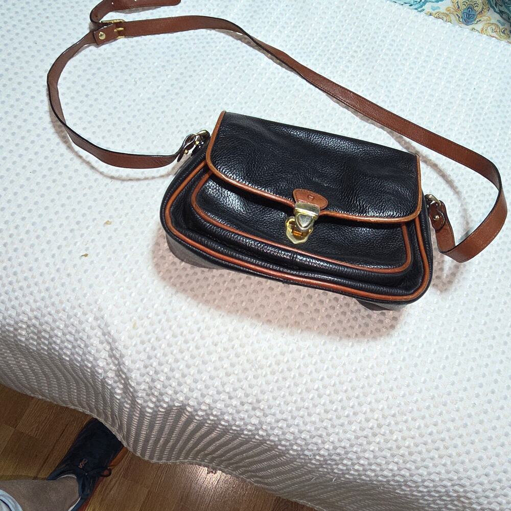 VINTAGE EITENNE AIGNER LEATHER SHOULDER BAG